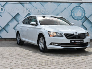 Skoda Superb foto 3