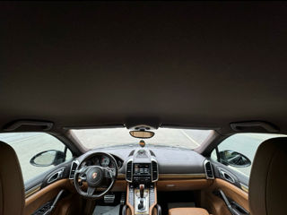 Porsche Cayenne foto 8