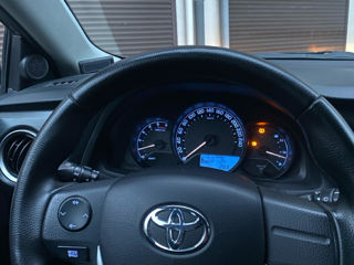 Toyota Auris foto 9