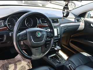 Skoda Superb foto 4