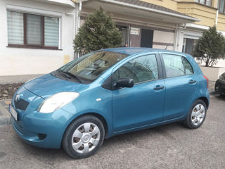 Toyota Yaris foto 1