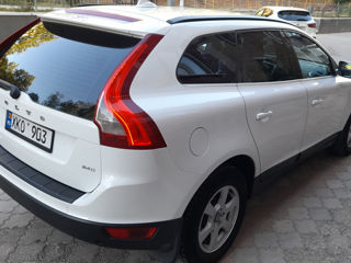 Volvo XC60 foto 3