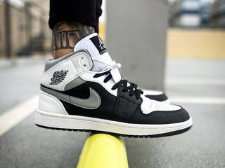 Оригинальный NIke Air Jordan 1 средний Светильник дымчато-серый Мужская и  Женская Мужская Баскетбольная обувь Размер 36-45 554724-092 | Спорт и  развлечения | АлиЭкспресс