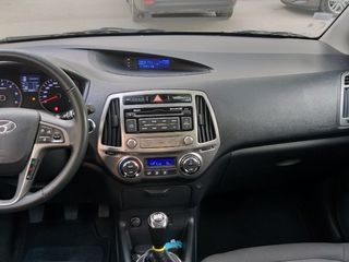 Hyundai i 20 foto 5