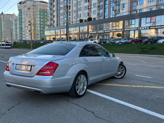 Mercedes S-Class foto 2