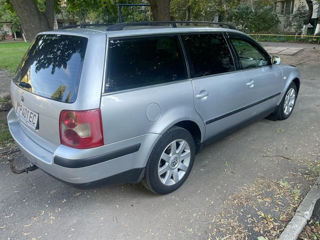 Volkswagen Passat foto 3