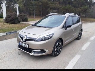 Renault Grand Scenic foto 2