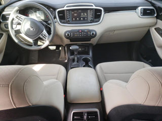 KIA Sorento foto 8