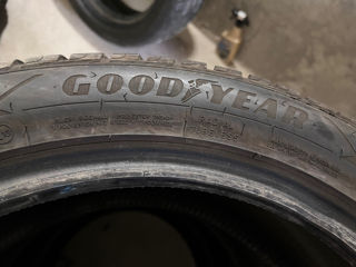 R18 225/50 GoodYear UltraGrip Performance foto 4