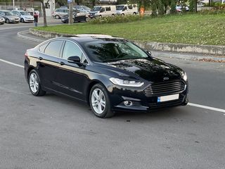 Ford Mondeo foto 2