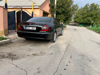 Mercedes E-Class foto 3