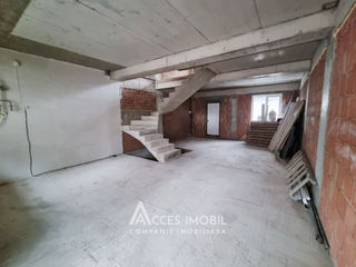 TownHouse! bd. Cuza Vodă/str. Belgrad, 220m2 + 5 ari. Varianta Sură! foto 2