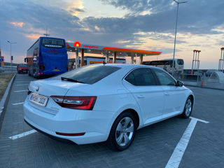 Skoda Superb foto 4