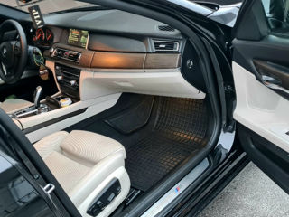 BMW 7 Series foto 9