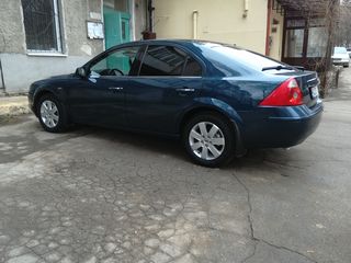 Ford Mondeo foto 6