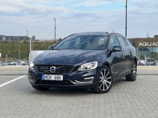 Volvo V60 foto 2