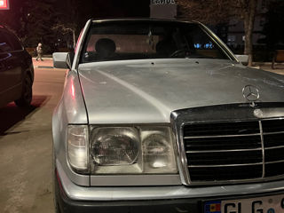 Mercedes Series (W124) foto 8