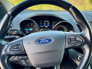 Ford Kuga foto 9