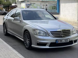 Mercedes S-Class