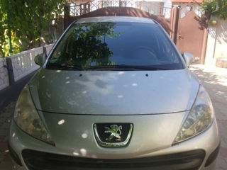 Peugeot 207 foto 8