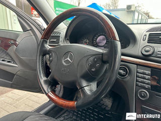 Mercedes E-Class foto 14