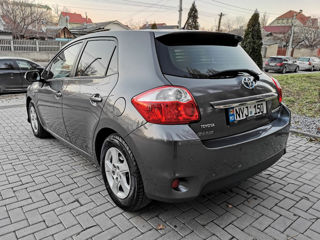 Toyota Auris foto 4