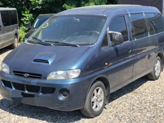 Запчасти на Hyundai H1 2.5 TD