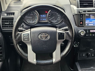 Toyota Land Cruiser Prado foto 13