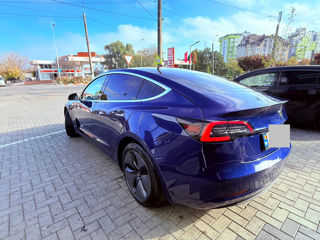 Tesla Model 3 foto 5