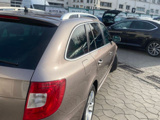 Skoda Superb foto 4