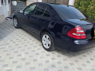 Mercedes E-Class foto 6