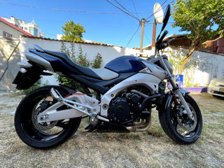 Suzuki GSR - 600 foto 2