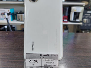 Huawei Y70 / 2190 Lei / Credit
