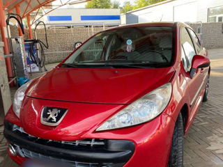 Peugeot 207 foto 9