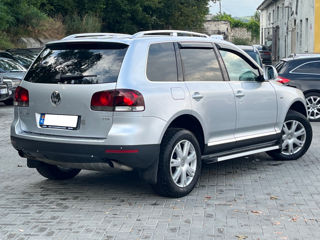 Volkswagen Touareg foto 4