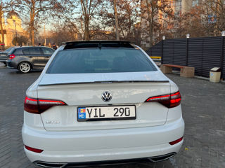 Volkswagen Jetta foto 5