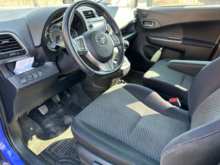 Toyota Verso-S foto 6