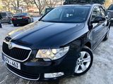 Skoda Superb foto 1