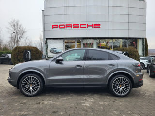 Porsche Cayenne Coupe foto 3