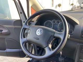 Volkswagen Sharan foto 15