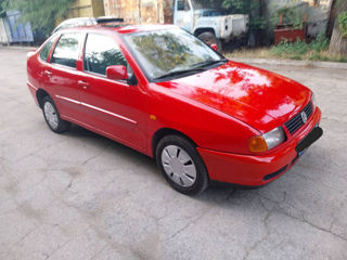 Volkswagen Polo foto 3