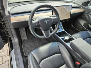 Tesla Model 3 foto 6