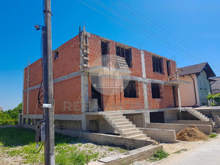 Spre vanzare Town-House situat in Dumbrava 225 m.p. foto 10