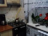 se vinde apartament cu o odaie in stare buna sau facem schimb cu 2 odai + plata adaugatoare foto 3