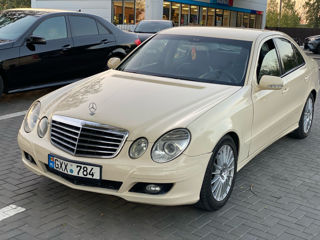 Mercedes E-Class foto 2