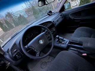 BMW 3 Series foto 5