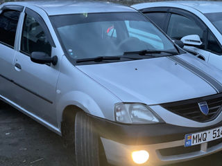 Dacia Logan foto 2