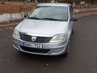 Dacia Logan foto 2