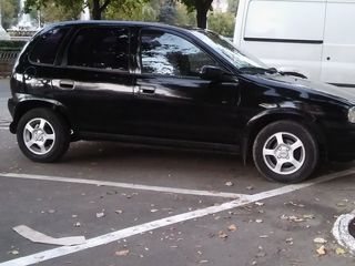 Opel Corsa foto 1