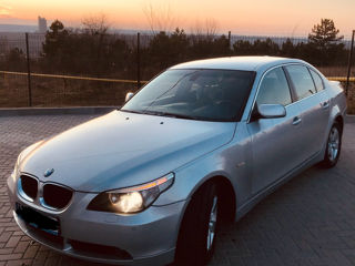 BMW 5 Series foto 8